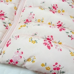 70cm  babyGAP 花柄ベストの画像