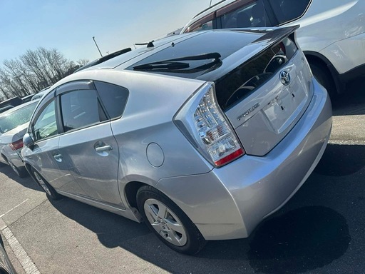 トヨタ プリウス 40.0万円 車検:2028年3月 走行距離:9.8万km | olcar