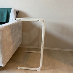 Ikeaのサイドテーブルの画像