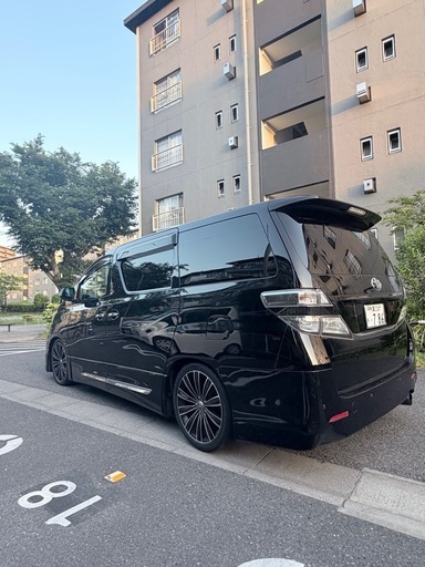 Toyota Vellfire 