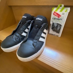 adidasスニーカーの画像