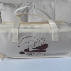 新品　寝落ちピロー　ベージュの画像