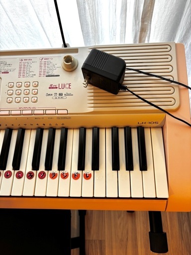 【お得！4点セット！】CASIO カシオ 電子ピアノ LK-105 光ナビ 61鍵盤【椅子・台セット】初心者・お子様の練習用に最適！安