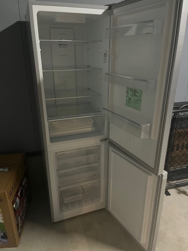 アイリスオーヤマ　231ℓ 冷蔵庫
