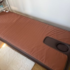 【電動昇降式 施術ベッドセット】温熱シート、ベッドカバー付き／サロン使用の画像