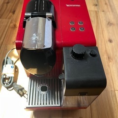 ネスプレッソ　コーヒーメーカーの画像