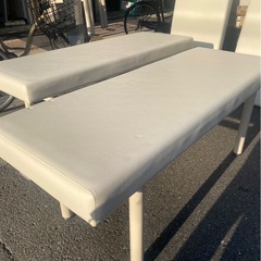 エステベッドまとめ売り 4台セット ホワイト　施術ベッド　サロン家具　美容サロンの画像
