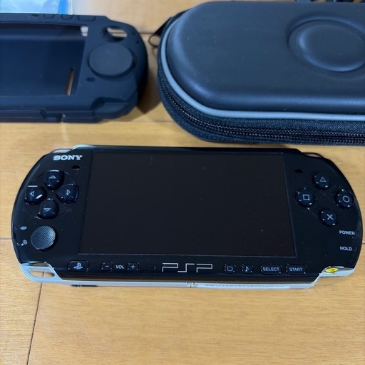 SONY PSP3000 ピアノブラック本体　ソフト4本　カバー　ケース　外箱