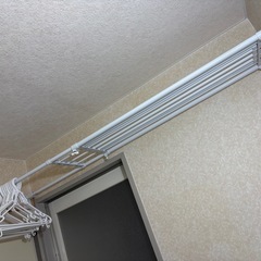 カインズ　ワイド突っ張り棒棚の画像