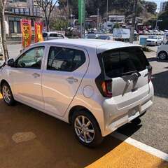 新車！ミライースGグレード　ナビ、バックモニター付です。の画像