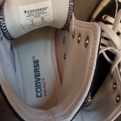 converseスニーカーの画像