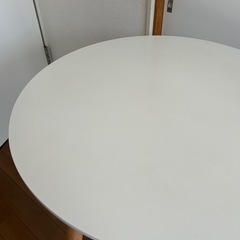 丸型　テーブルの画像
