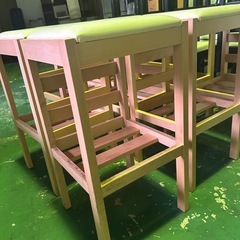 居酒屋用カウンター椅子セットの画像