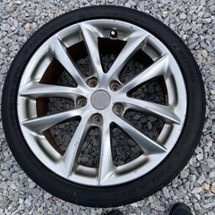 V36スカイライン純正ホイールの画像