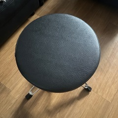 ドラムの椅子の画像
