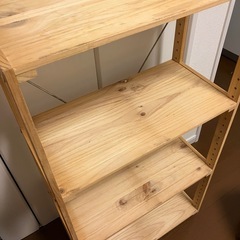 木目の棚の画像