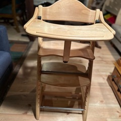 Yamatoyaすくすくチェアスリムプラス(テーブル付き)の画像