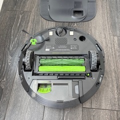 【動作確認済】お掃除ロボットルンバi7 本体+ダストクリーナー　ブラック の画像