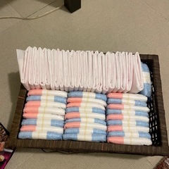 ペット用品、ペットフード、犬用オムツ、ペットシートの画像