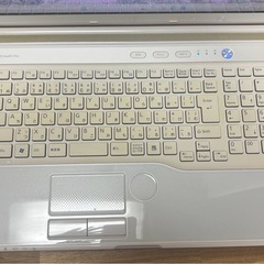 富士通　ノートPC サクサク動くCorei7 SSD275GB Office付きの画像