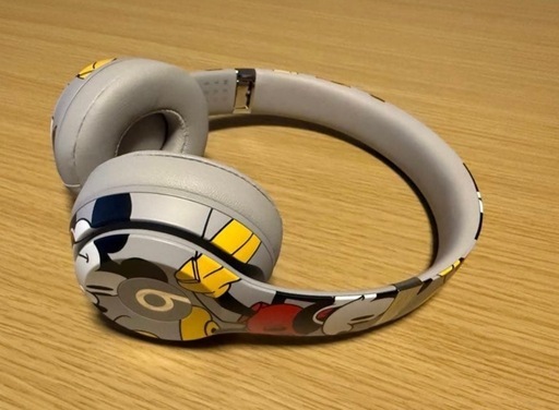 beats solo3 wireless  Mickey's 90th Anniversary Edition