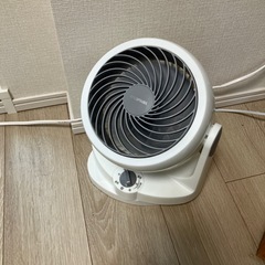 IRIS OHYAMA サーキュレーター PCF-HD15-Wの画像