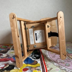 ベビー　ローチェア　木製の画像
