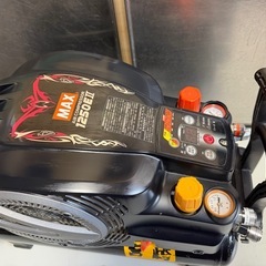MAX スーパー エアー コンプレッサー AK-HL1250E2 高圧エアコンプレッサー 動作確認済 カプラ3箇所メンテ必須 中古品 マックス ③の画像