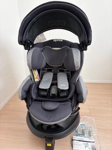 チャイルドシート　Aprica    アップリカ　フラディアグロウ　ISOFIX