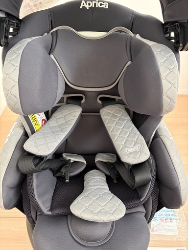チャイルドシート　Aprica    アップリカ　フラディアグロウ　ISOFIX