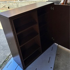 鍵付き 収納　棚　本棚　CDなどの画像