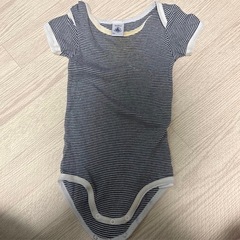 PETIT BATEAU ストライプロンパース 18m ボディスーツ　半袖　　　スタイのおまけ付きの画像