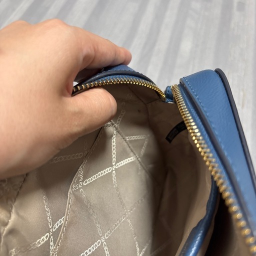 【美品】マイケルコース　ショルダーバッグ
