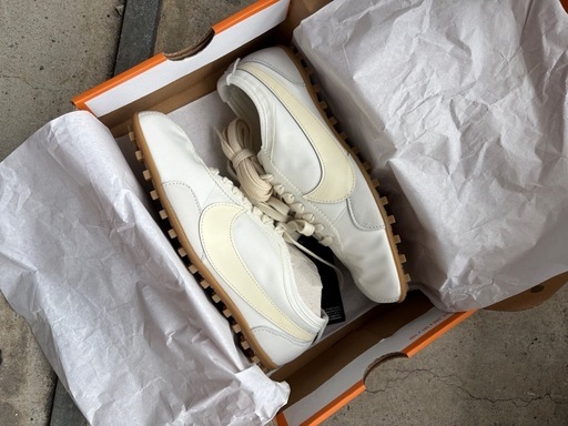 NIKE MOON SHOE OG SS ホワイト24㎝ emmi