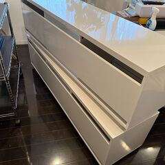 イケアのテレビ台２台です。の画像