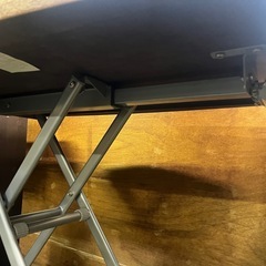 ジャングルジャングル貝塚店　昇降テーブル　高さ調整　テーブル　センターテーブル　茶色　ブラウン　中古　リユース　貝塚市　二色浜の画像