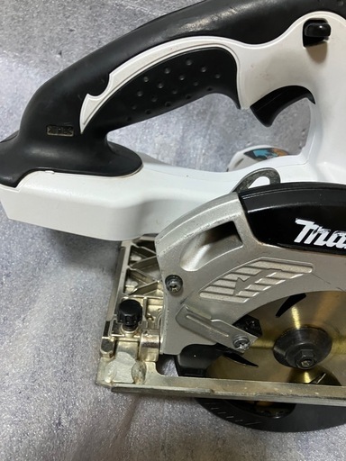 マキタ14v充電式丸のこSS540D中古美品、本体のみ