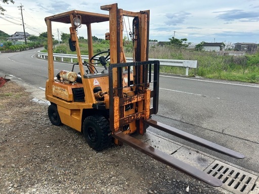 宮崎　KOMATSU フォークリフト AT 2t ディーゼル　リフト　動画あり KOMATSU コマツ FD25T-14 フォークリフト 2.5t サイドシフト [BF0916