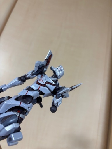 エヴァ　ウルトビーズ　