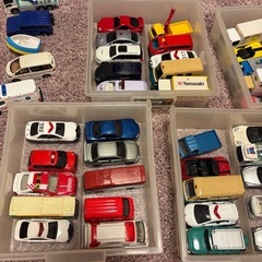 トミカまとめ売り　パーキング付きの画像
