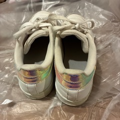 adidasスニーカーの画像