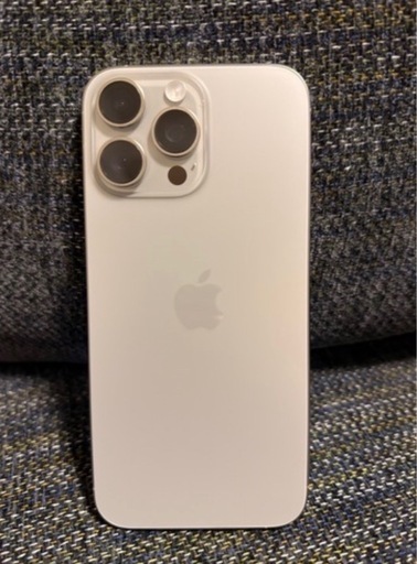 iPhone16ProMax 256GB ナチュラルチタニウム (西京子) 嵐電天神川の