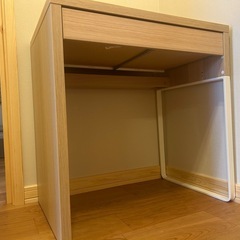 IKEA 机 デスク ミッケの画像