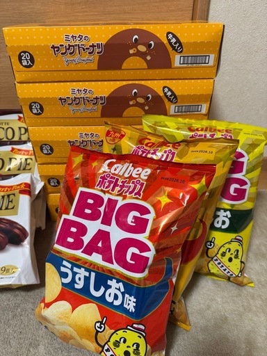 ロッテ　チョコパイ　ポテトチップスBIG BAG ヤングドーナツ お菓子14個セット