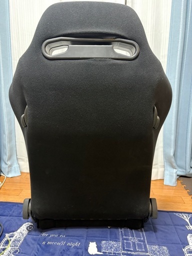 RECAROセミバケシート