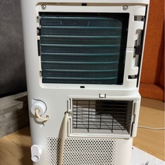 E2048  IRISOHYAMAポータブルエアコン　現状引き渡しの画像