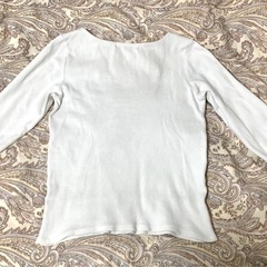 白系 無地　長袖Tシャツ 長袖 トップス　 シンプル 長袖カットソー　Mサイズ　コットン100% の画像