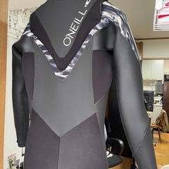 O'Neill セミドライ フルスーツの画像