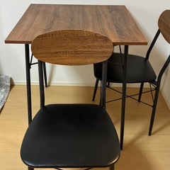 【値下げしました】ダイニングテーブル＆チェア　セットの画像
