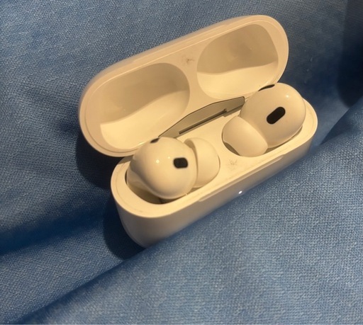Apple純正 AirPods Pro2 ✨️値段交渉可 (jq ) 深川の携帯アクセサリー
